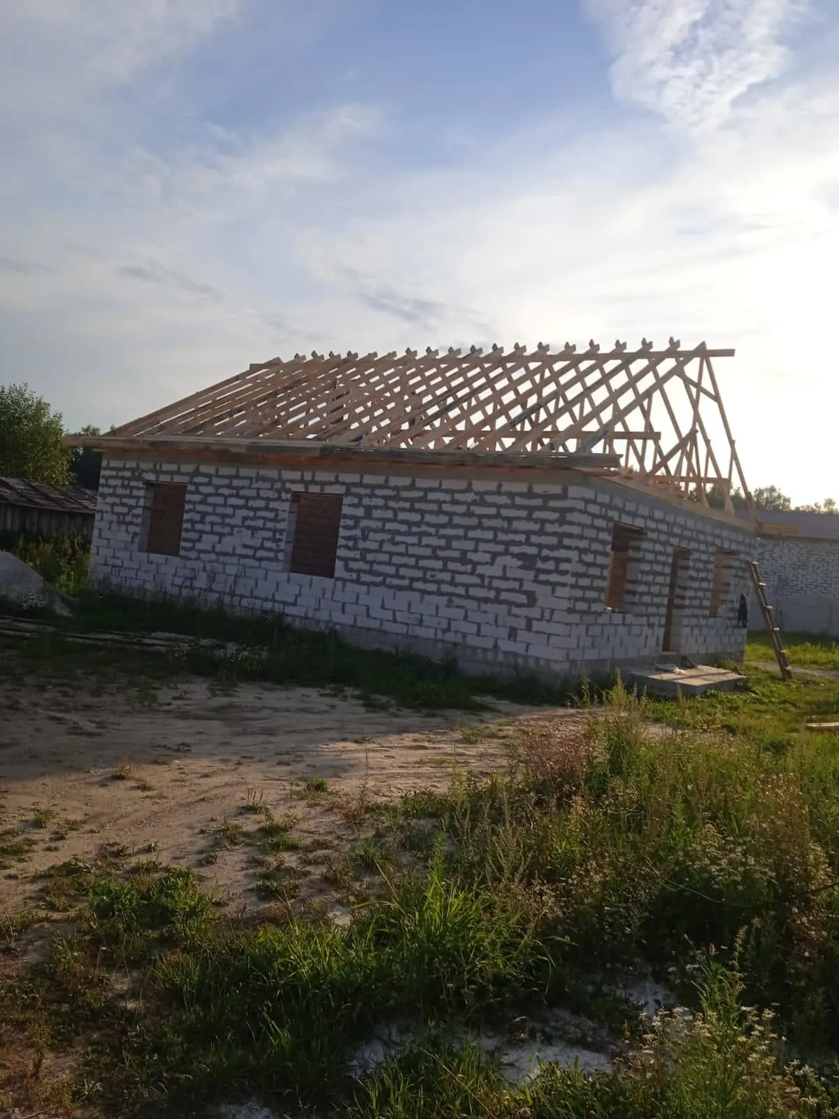 Дома из газоблока и кровельные работы — фото 29
